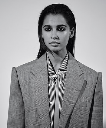 Cover story, Naomi Scott, New superhero, Another HD phone wallpaper