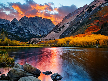 Mountain river, river, silent, peaceful, beautiful, stones, mountain, lake, reflection, clouds, view, nature, sky HD wallpaper