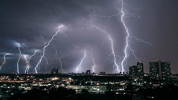 Lightning , Full , backgrounds, Striking ry HD wallpaper