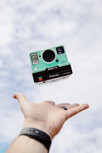 Sky, Hand, Miscellanea, Miscellaneous, Camera, Polaroid HD phone wallpaper