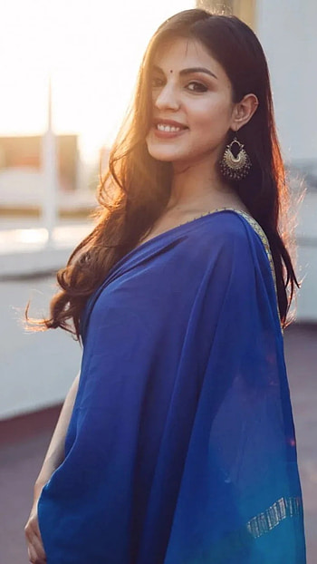 Rhea Chakraborty, Blue Saree HD phone wallpaper