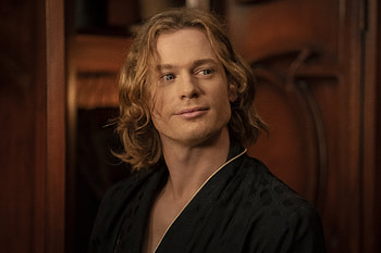 Interview with the Vampire – Elegant Portrait, Sam Reid, TV Show, Interview with the Vampire HD wallpaper