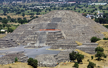Pyramid of the Moon, Secret tunnel, Underworld passage, Archaeological discovery HD wallpaper