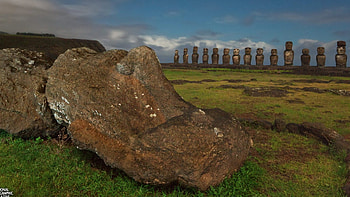 Easter Island, Moai statues from Rapa Nui, Captivating stone figures, Polynesian legacy HD wallpaper