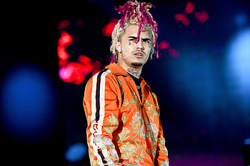 Lil Pump, Banned by JetBlue, Mask controversy, Airline incident HD wallpaper
