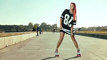Rollerskating, Girl skate, Skate , Sporty vibes HD wallpaper