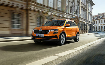 2022, Skoda Karoq Style, , front view, exterior, orange crossover, new orange Karoq, Czech cars, Skoda HD wallpaper