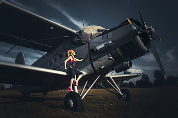 Women With Planes, women, planes HD wallpaper