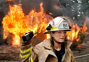 Firefighter cell , Portable heroism, On-the-go bravery, Fireman's courage HD wallpaper