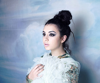 Charli XCX, beautiful, 2019 HD wallpaper