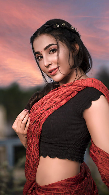 Parvati Nair, model, saree beauty, malayalam actress, sexy gorgeous HD phone wallpaper