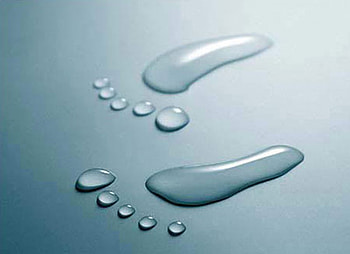 water or feet?, feet, water HD wallpaper