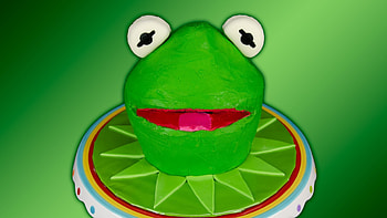 Kermit the Frog Cake / Muppets Cake using Green Velvet Cake by Cookies Cupcakes and Cardio - YouTube HD wallpaper