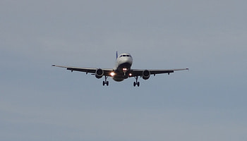 Airbus Coming In, jet, Airbus Aircraft, aircraft, plane, Airbus HD wallpaper