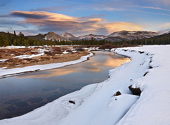 Tuolumne Meadows, Yosemite CP, California, river, snow, landscape, clouds, sky, mountains HD wallpaper