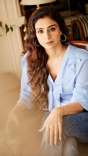 Tabu, bollywood actress HD phone wallpaper