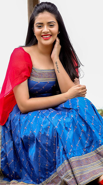 Sreemukhi, telugu actress, model HD phone wallpaper