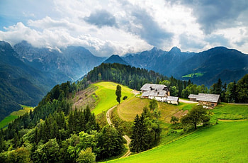 Beautiful Scenery, scenery, gorgeous, clouds, grass, houses, mountain HD wallpaper