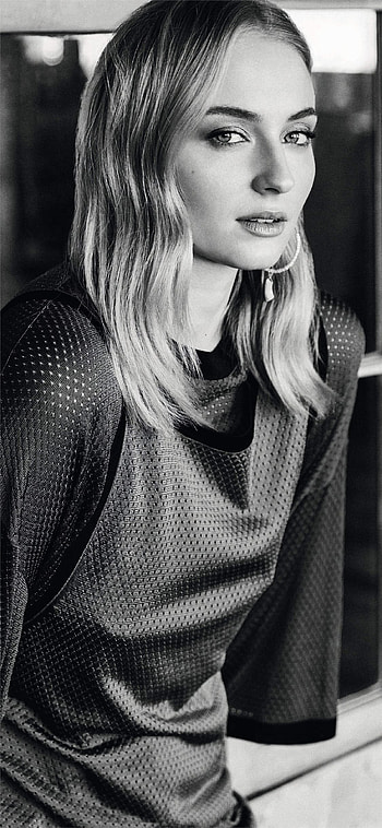 Sophie Turner, Posted by Samantha Peltier HD phone wallpaper