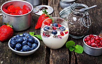 Berries and Yogurt, blueberries, fruit, yogurt, berries HD wallpaper