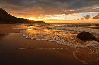 Sunset, sea, clouds, sky, beach HD wallpaper