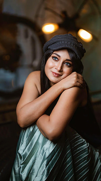 Bhanusri, telugu actress HD phone wallpaper