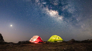 Red Green Tents Under Blue Starry Sky During Nighttime Nature HD wallpaper
