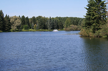 Lake at Edmonton park, blue, graphy, Lakes, green, fountain, trees, sky HD wallpaper