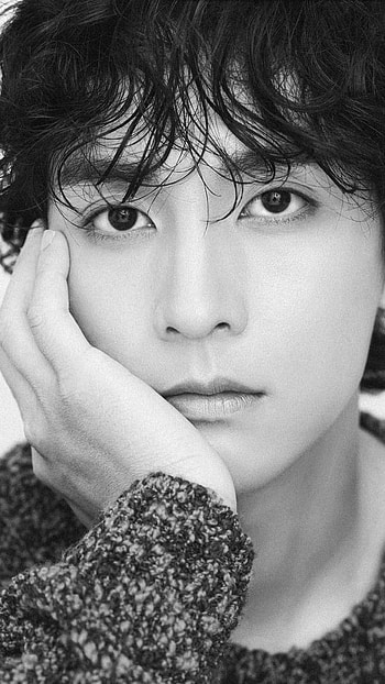Park Shin Hye Choi Tae Joon, Black And White, Background HD phone wallpaper