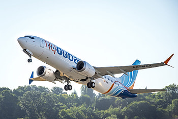 Flydubai Boeing 737 MAX, Passenger service, Aircraft return, Flight experience HD wallpaper
