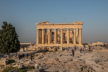 Parthenon's destruction, Symbolic power, Iconic landmark, Historical significance HD wallpaper