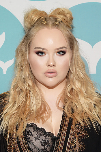 NikkieTutorials, Coming out, Transgender, Bossip HD phone wallpaper