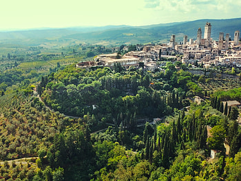 San Gimignano, Art gallery, Historic captures, Local talent HD wallpaper