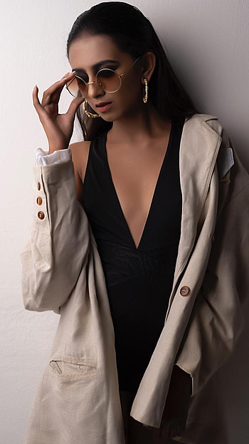 Brunda urs, model HD phone wallpaper