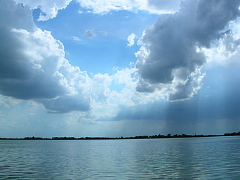 Clouds with rays, clouds, sky HD wallpaper