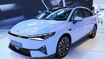 Showroom, XPeng HD wallpaper