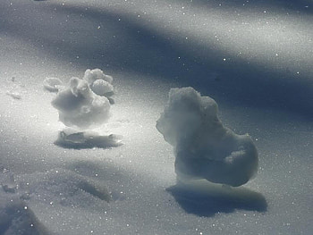 Suspended Snow Balls, winter, balls, suspended, snow HD wallpaper