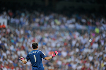 Iker Casillas, Ultra , Captivating backgrounds, Goalkeeper greatness HD wallpaper
