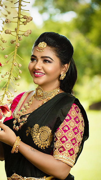 Shalu Shamu, tamil actress, saree lover HD phone wallpaper