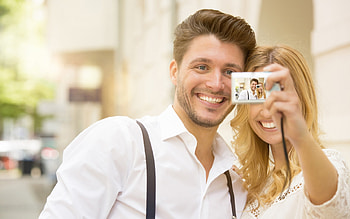 bokeh, smile, man, girl, woman, lady, love, camera, couple, happy HD wallpaper