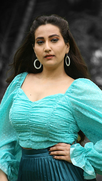Manjusha, telugu actress, anchor HD phone wallpaper