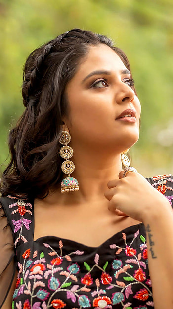 Sreemukhi, telugu actress, anchor HD phone wallpaper