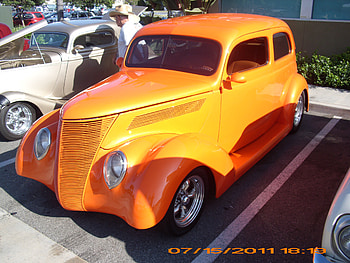 CUSTOM FORD, rodder, ford, classic, cars, car, outside, hot rods, autos, kool, hot rod, custom, hotrod, hot, orange, hotrods, show, cool, street, auto HD wallpaper