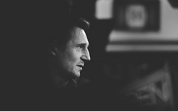 Liam Neeson, Black and white , Famous actors HD wallpaper
