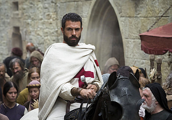 Tom Cullen prays, Knightfall, Holy Grail, New drama HD wallpaper
