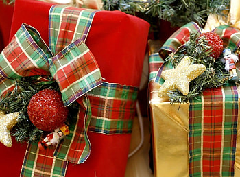 Holidays, Christmas, Holiday, Needles, Packaging, Presents, Gifts HD wallpaper