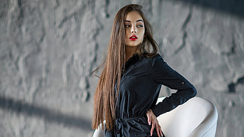 Girl Looking Away Sitting On Chair , girls, model HD wallpaper