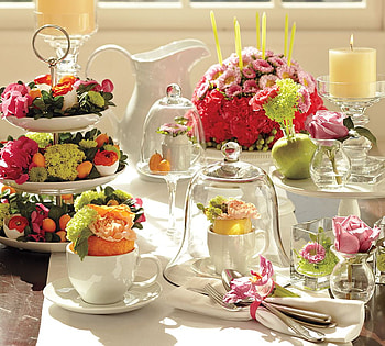beautiful party, bouquet, graphy, service, nice, party, holiday, flower, fruit, table, beautiful, food, elegant, candle, cool, flowers, harmony, drink HD wallpaper