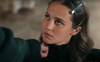 Irma Vep trailer, Alicia Vikander, Olivier Assayas remake, TV shows HD wallpaper