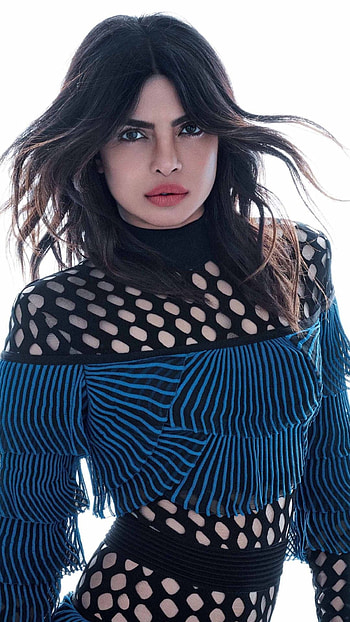 Elle India actress, Priyanka Chopra, beauty, Stunning celebrity HD phone wallpaper